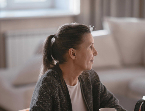 Pexels mikhail nilov 6972639